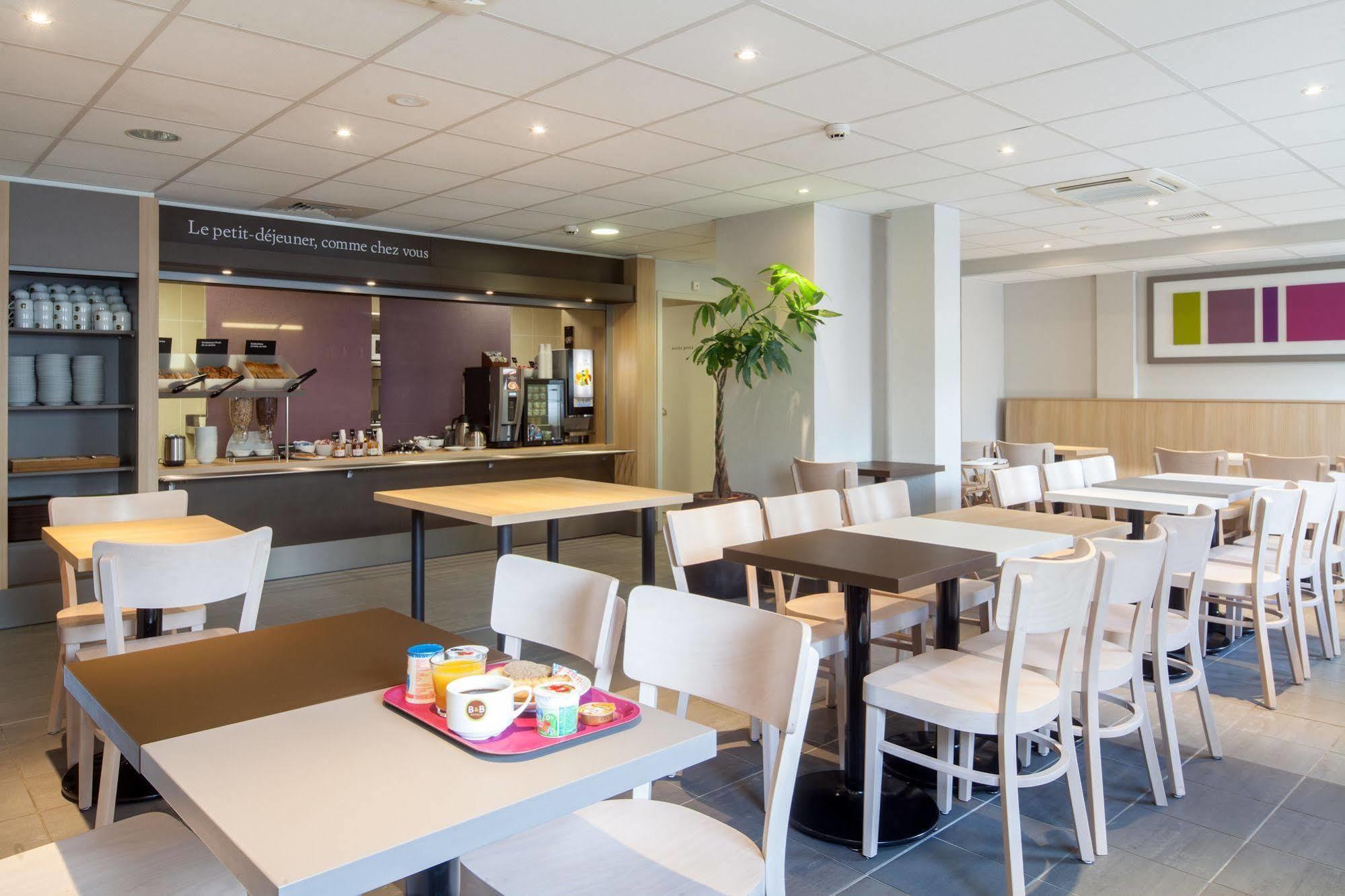 B&B Hotel Reims Centre Gare Bagian luar foto